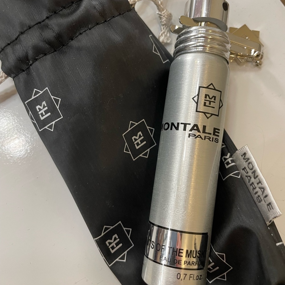 Montale fruits of the musk . Travel size